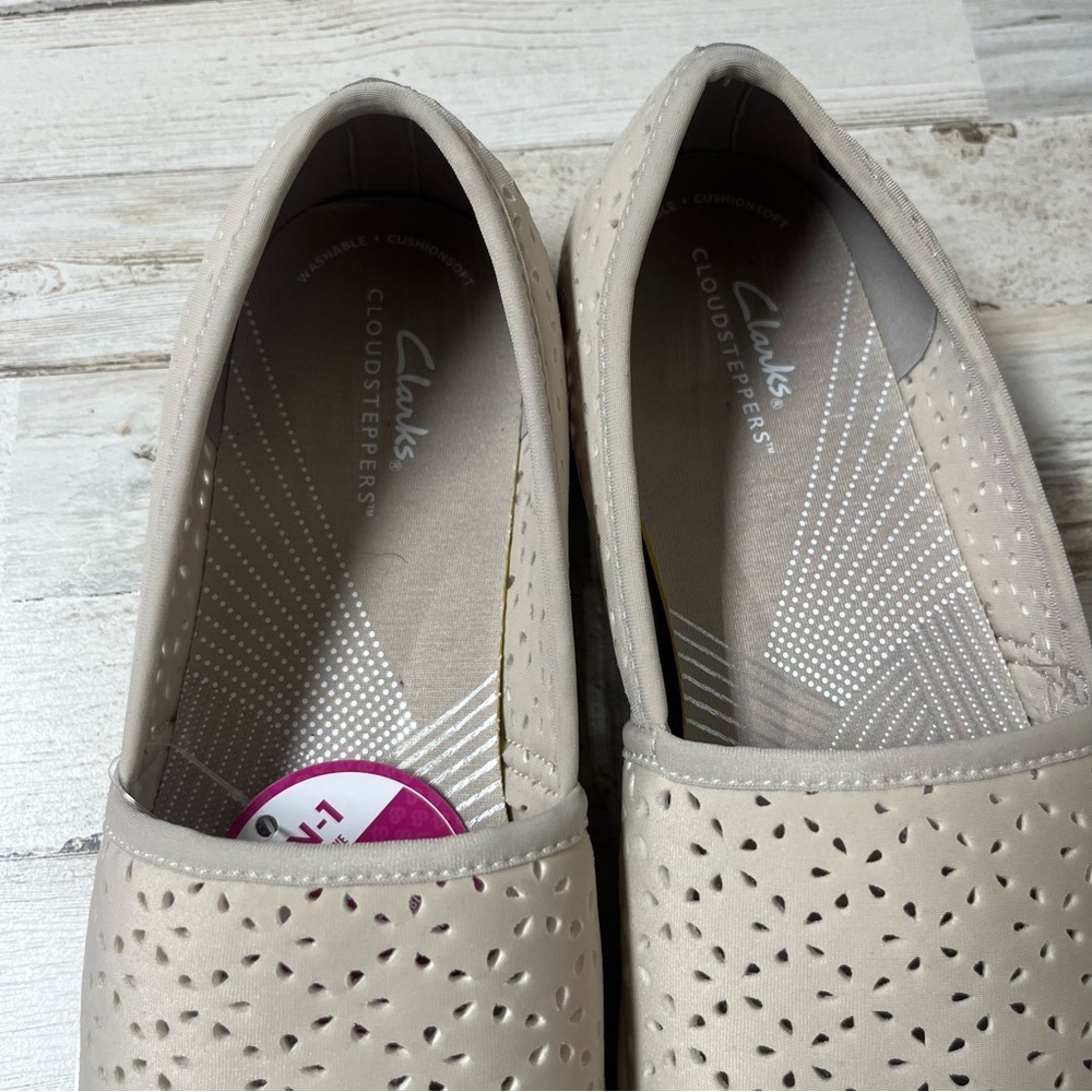 Clarks Cloudsteppers Stretch Slip-Ons Breeze Emil… - image 7